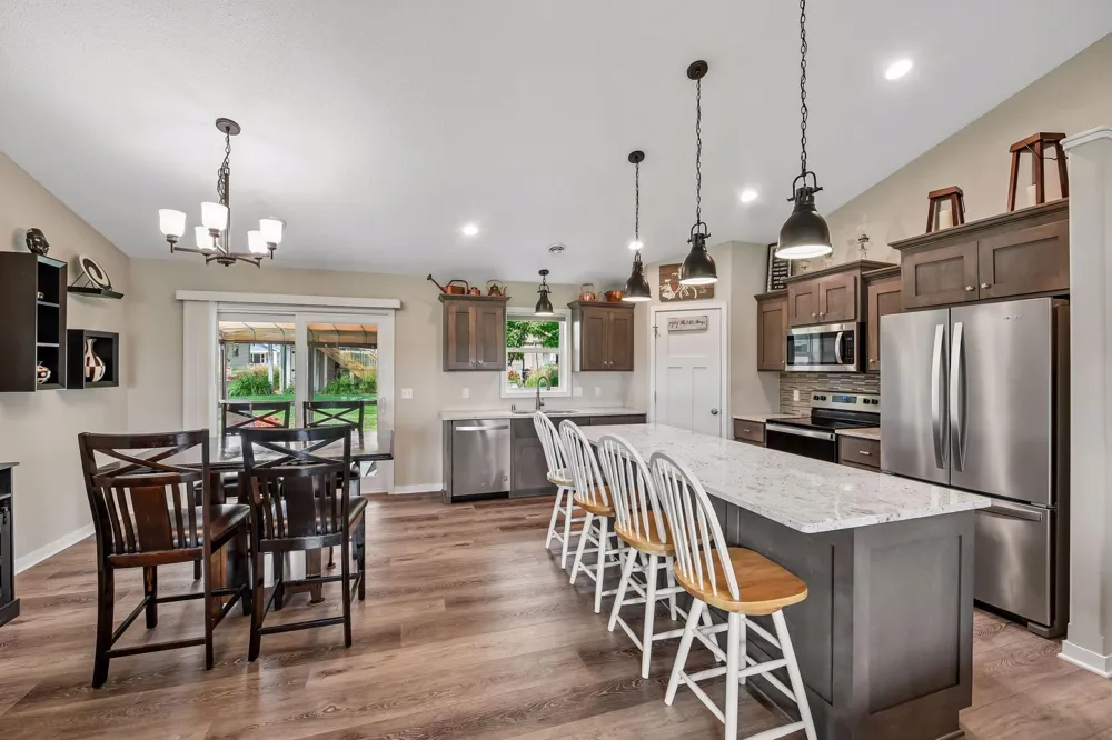 1304 Linwood Road Belle Plaine, MN 56011