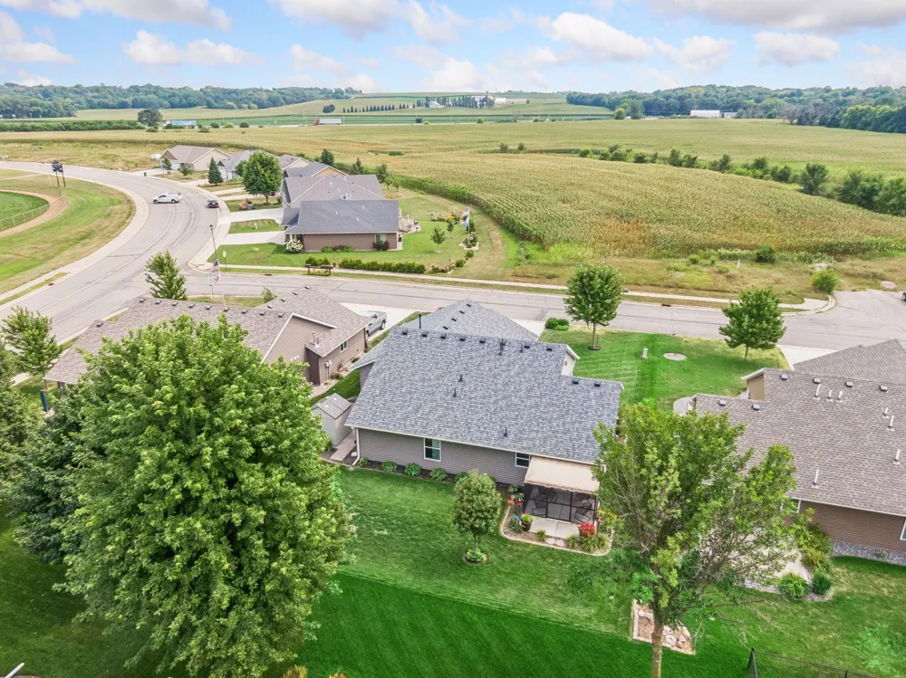 1304 Linwood Road Belle Plaine, MN 56011