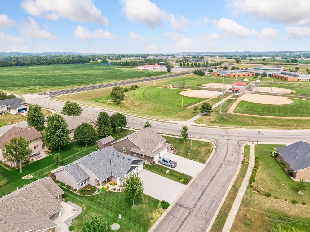 1304 Linwood Road Belle Plaine, MN 56011