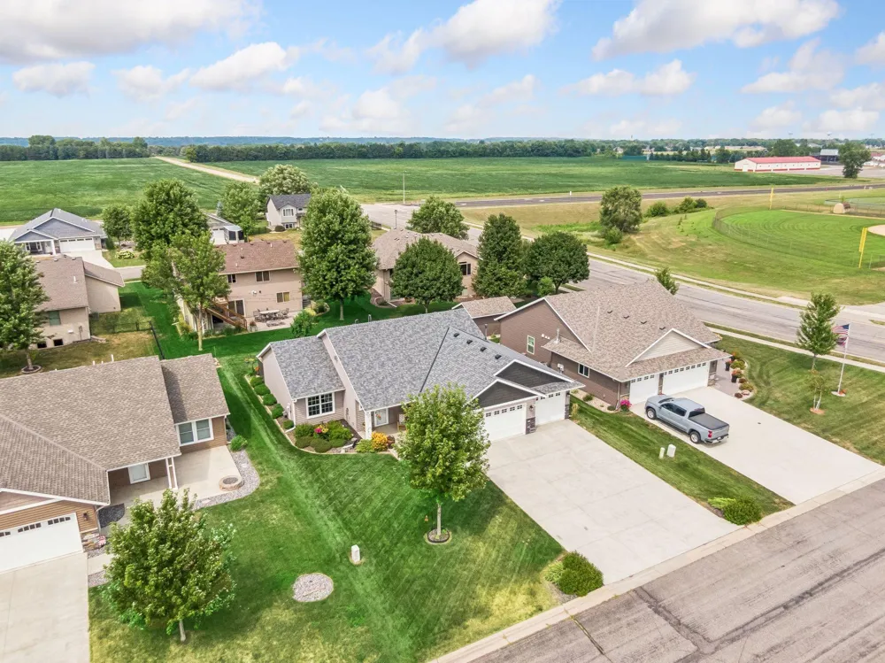 1304 Linwood Road Belle Plaine, MN 56011
