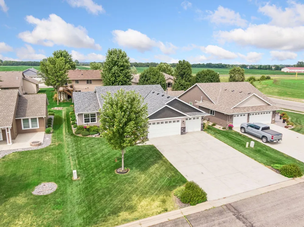 1304 Linwood Road Belle Plaine, MN 56011