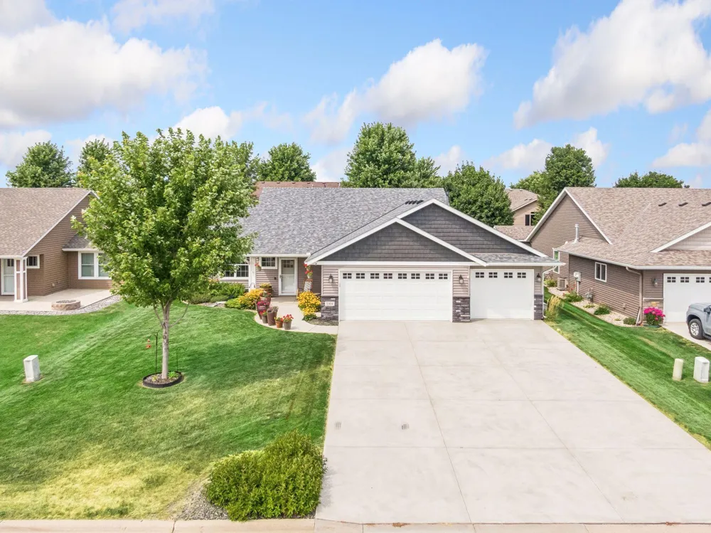 1304 Linwood Road Belle Plaine, MN 56011