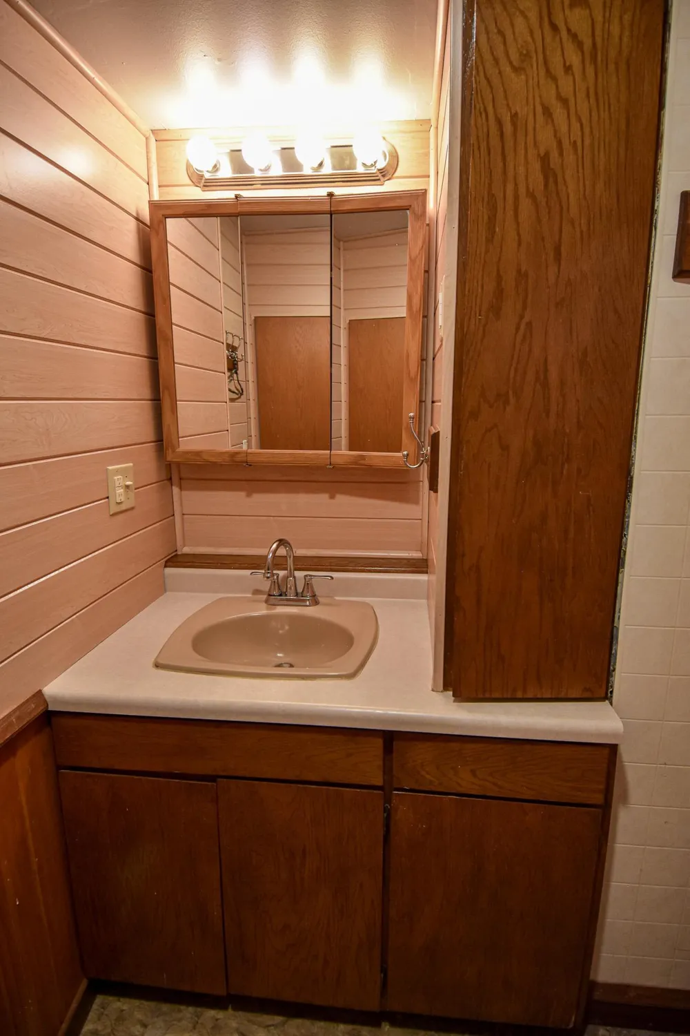 661 Central Street Warren, MN 56762