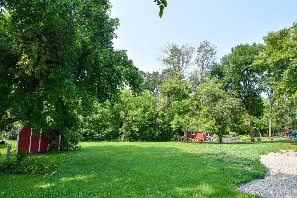 661 Central Street Warren, MN 56762