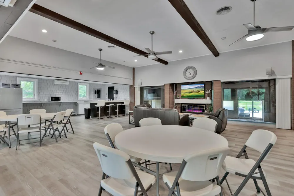 2800 Hamline Avenue #241 Roseville, MN 55113
