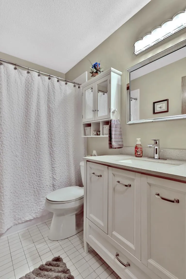 2800 Hamline Avenue #241 Roseville, MN 55113