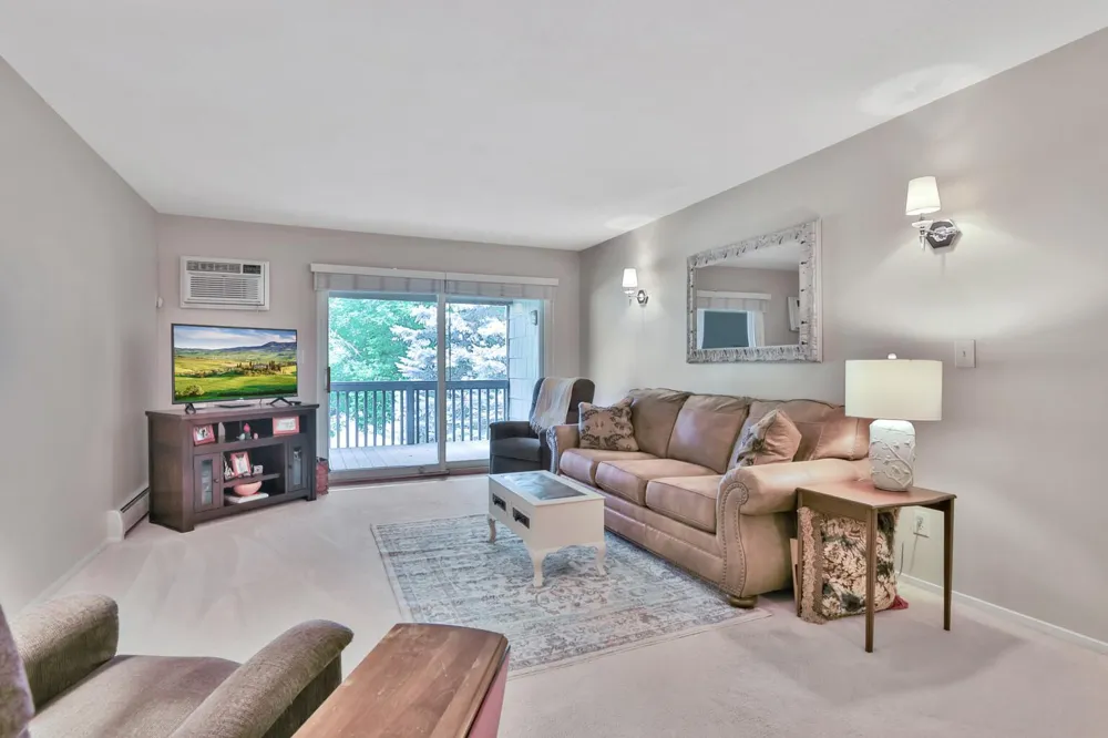 2800 Hamline Avenue #241 Roseville, MN 55113