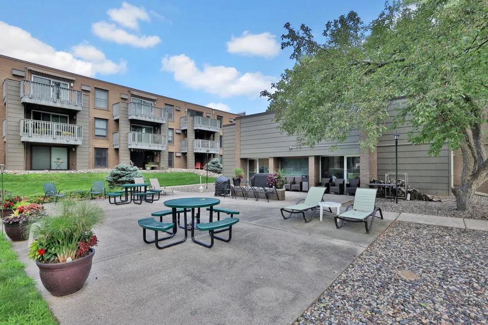 2800 Hamline Avenue #241 Roseville, MN 55113
