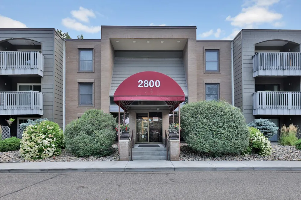 2800 Hamline Avenue #241 Roseville, MN 55113