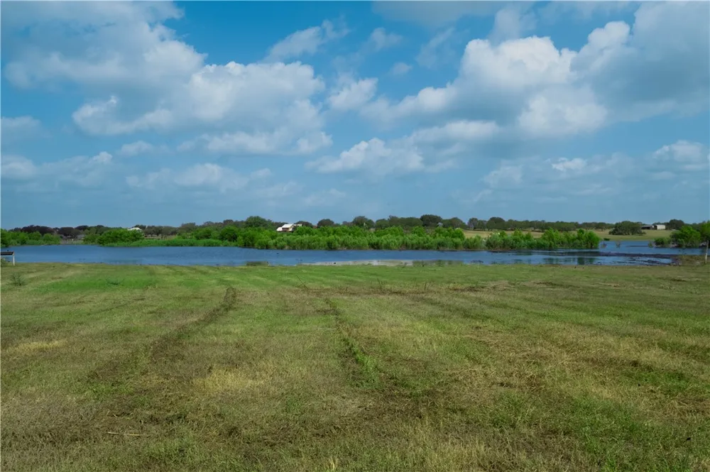 9481 County Road 505 Mathis, TX 78368
