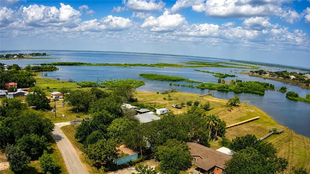9481 County Road 505 Mathis, TX 78368
