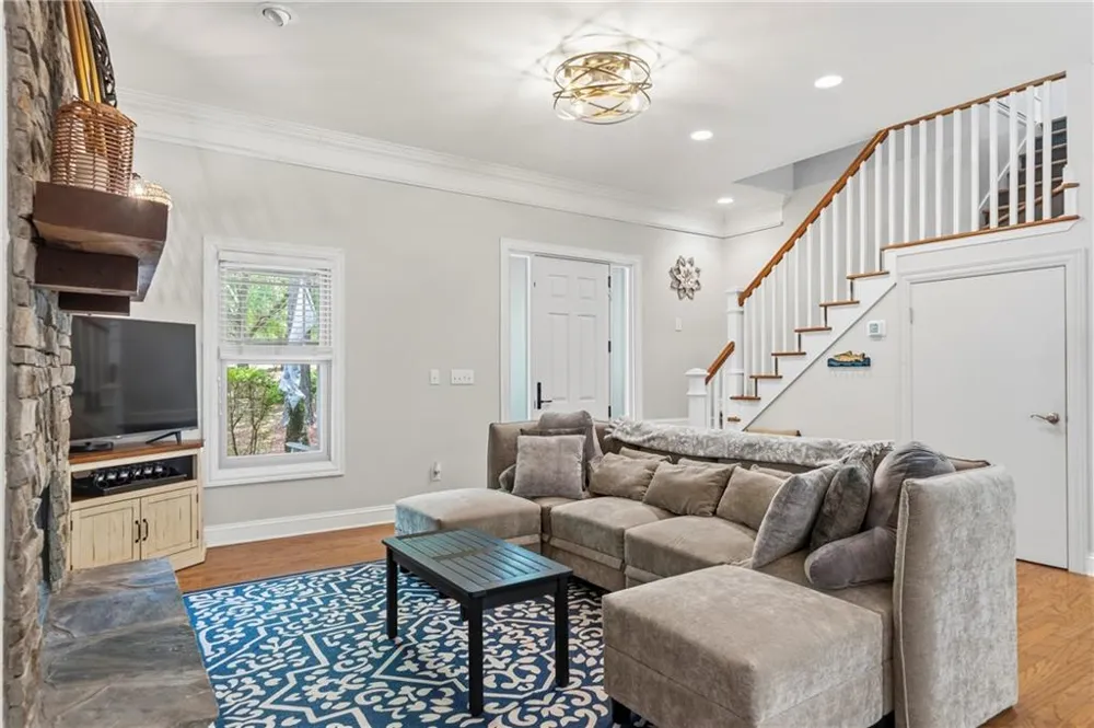 160 Parkside Lane Eatonton, GA 31024