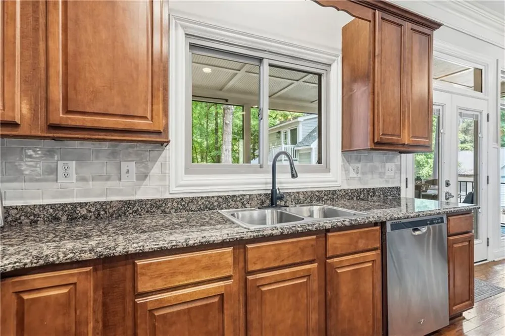 160 Parkside Lane Eatonton, GA 31024