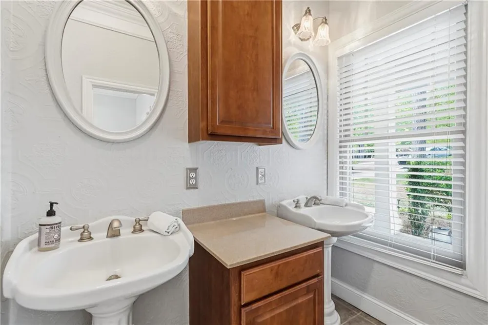 160 Parkside Lane Eatonton, GA 31024