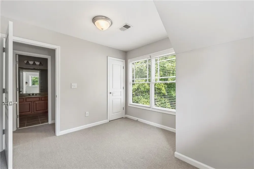 160 Parkside Lane Eatonton, GA 31024