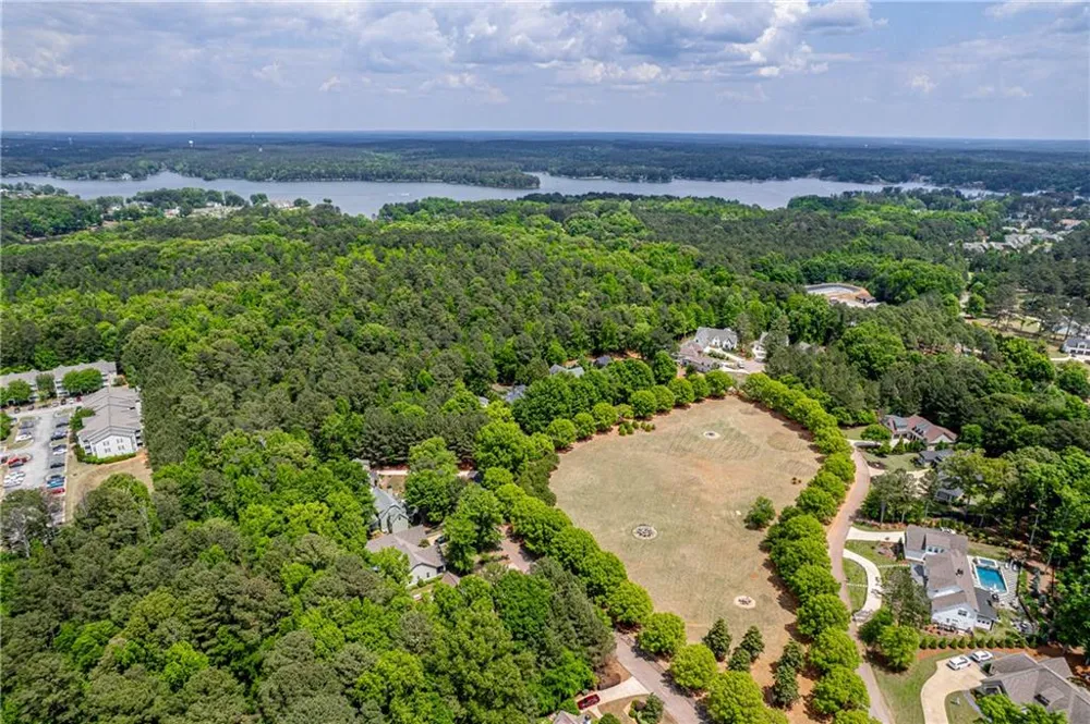 160 Parkside Lane Eatonton, GA 31024