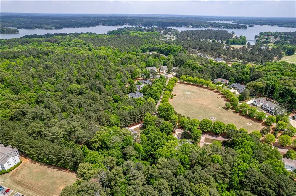 160 Parkside Lane Eatonton, GA 31024