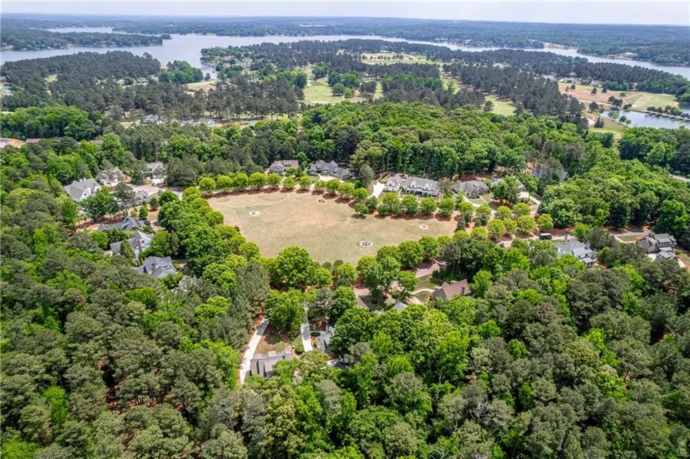 160 Parkside Lane Eatonton, GA 31024