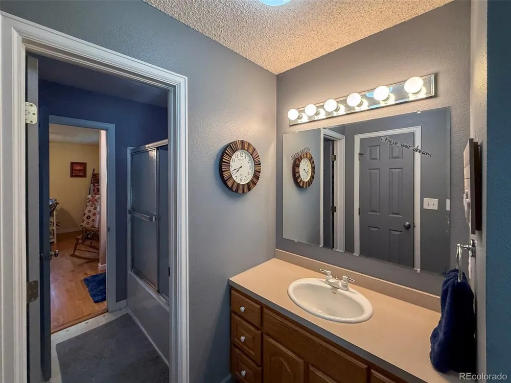 386 Eldridge Street Burlington, CO 80807