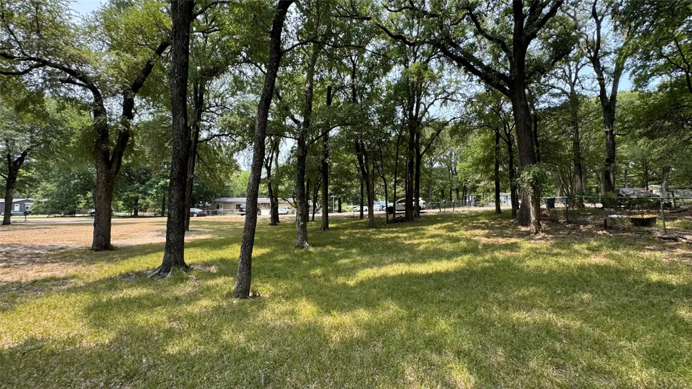 228 Whispering Trail Gun Barrel City, TX 75156