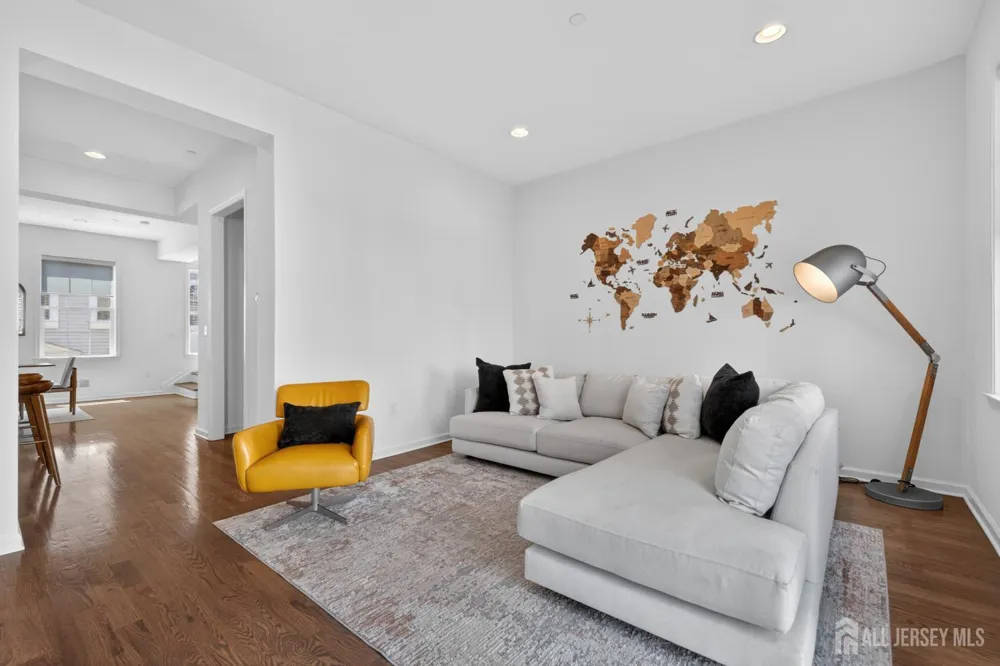 197 Roosevelt Drive Wood-Ridge, NJ 07075