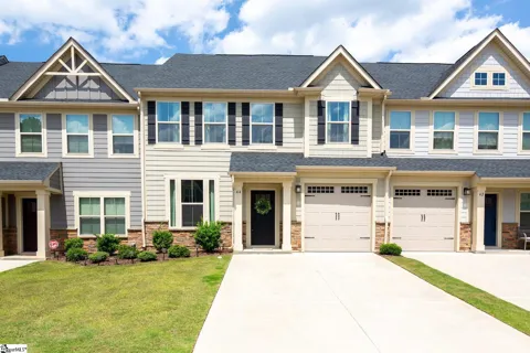 44 Moss Hollow Way