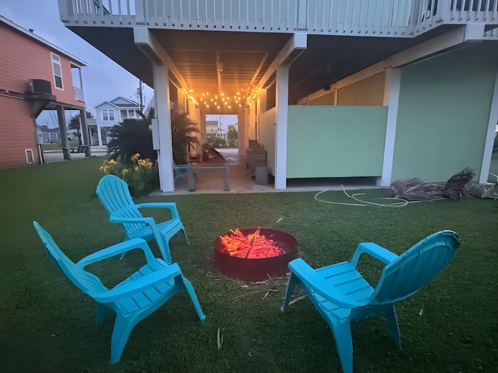 982 Nassau Port Bolivar, TX 77650