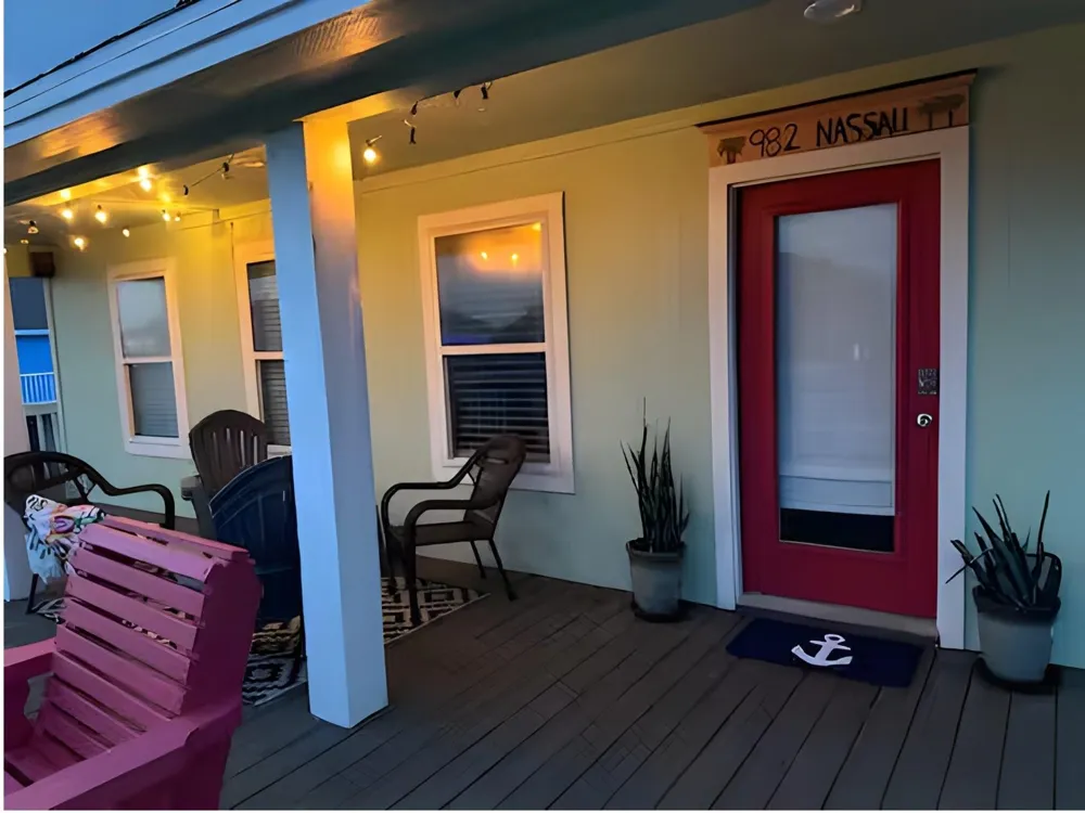 982 Nassau Port Bolivar, TX 77650