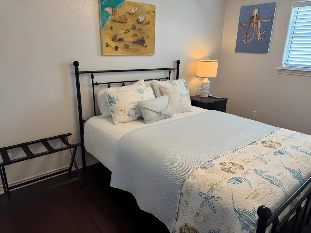 982 Nassau Port Bolivar, TX 77650
