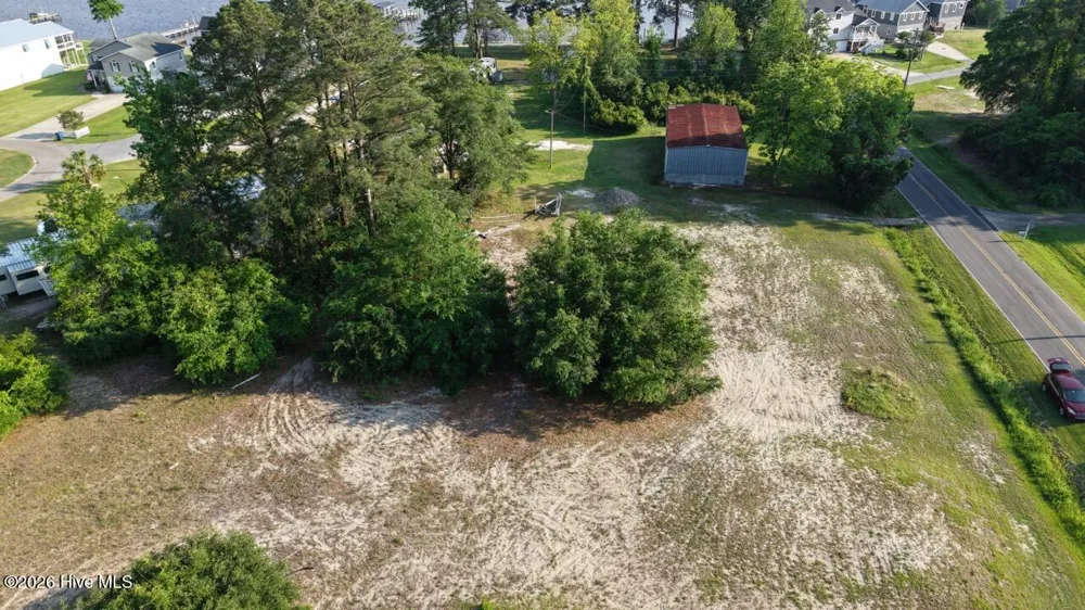 Sr Sr 1322 Street Washington, NC 27889