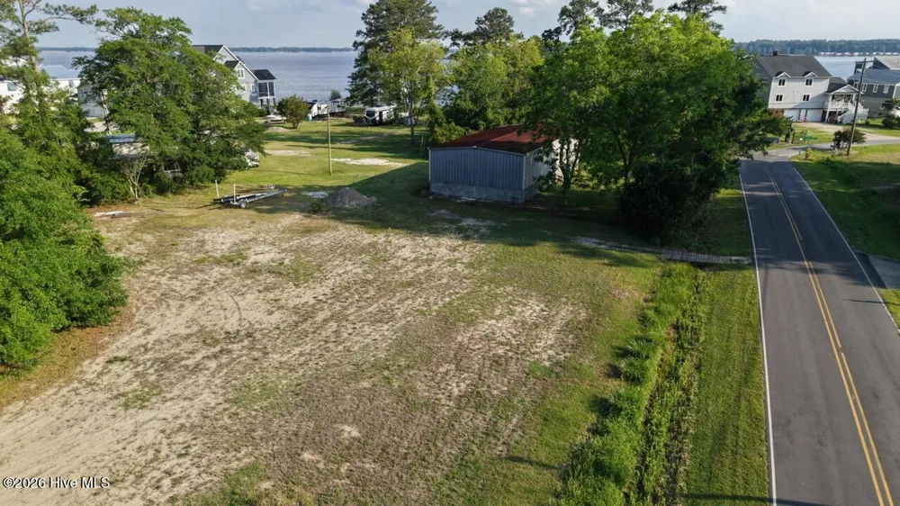 Sr Sr 1322 Street Washington, NC 27889