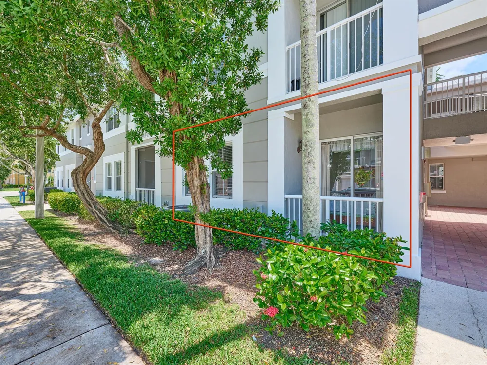 1006 Shoma Drive Royal Palm Beach, FL 33414