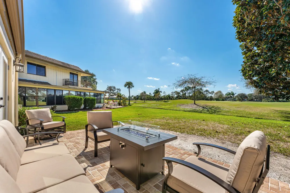 236 Country Club Drive Melbourne, FL 32940