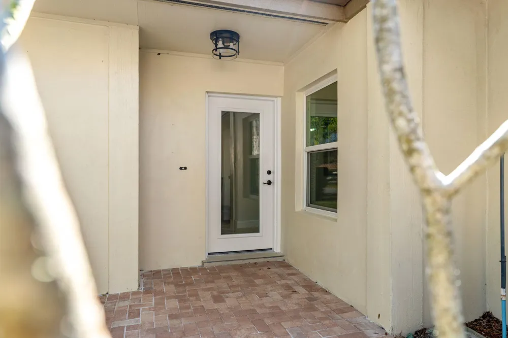236 Country Club Drive Melbourne, FL 32940