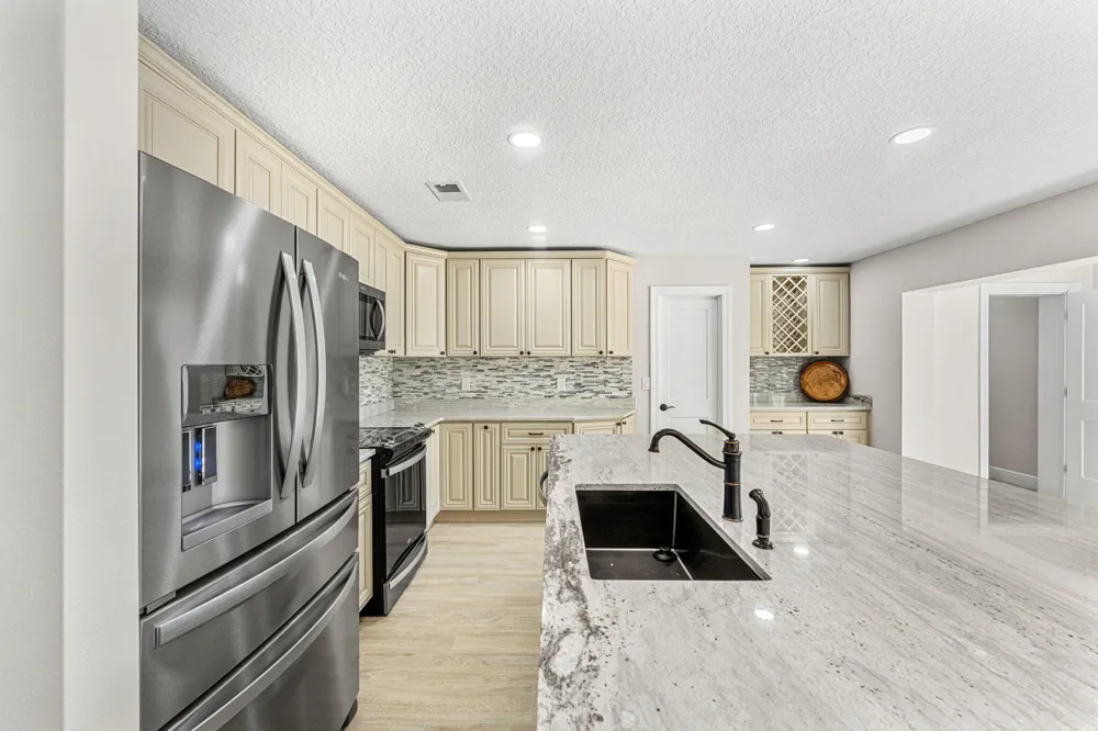 236 Country Club Drive Melbourne, FL 32940