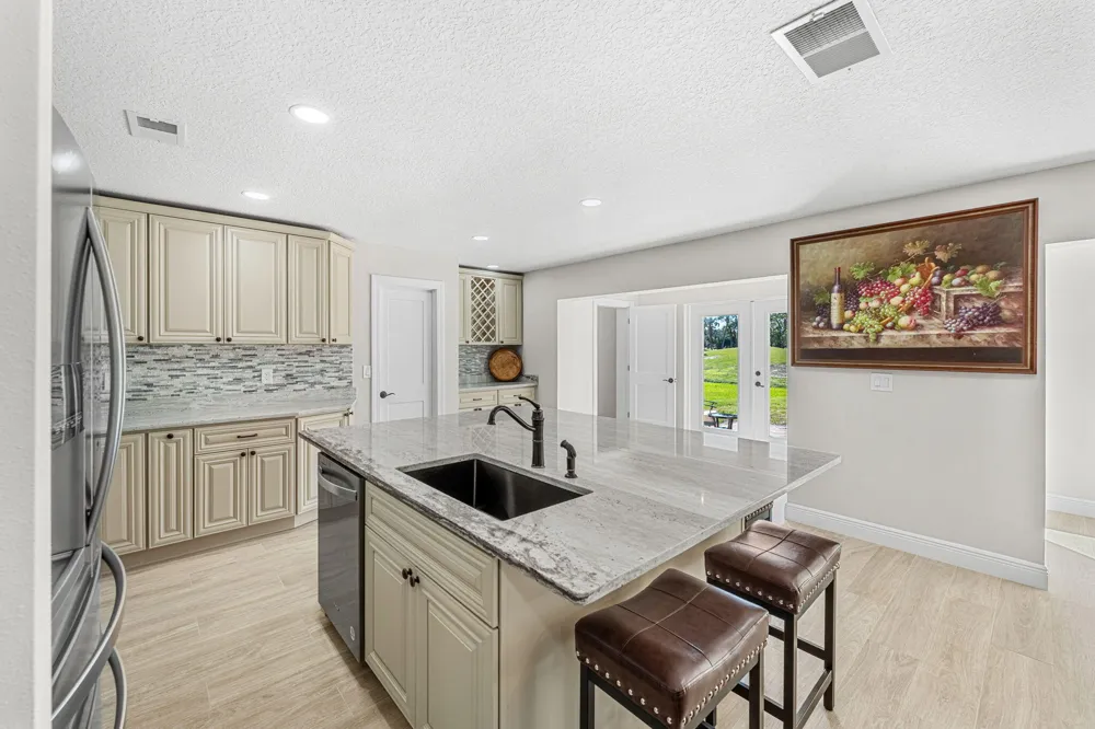 236 Country Club Drive Melbourne, FL 32940