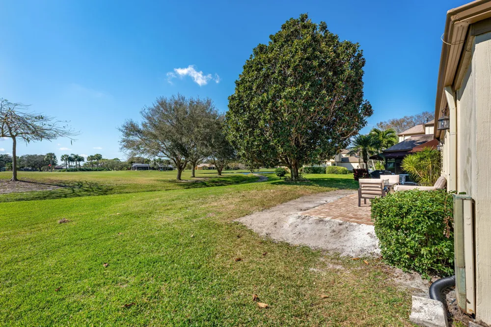 236 Country Club Drive Melbourne, FL 32940