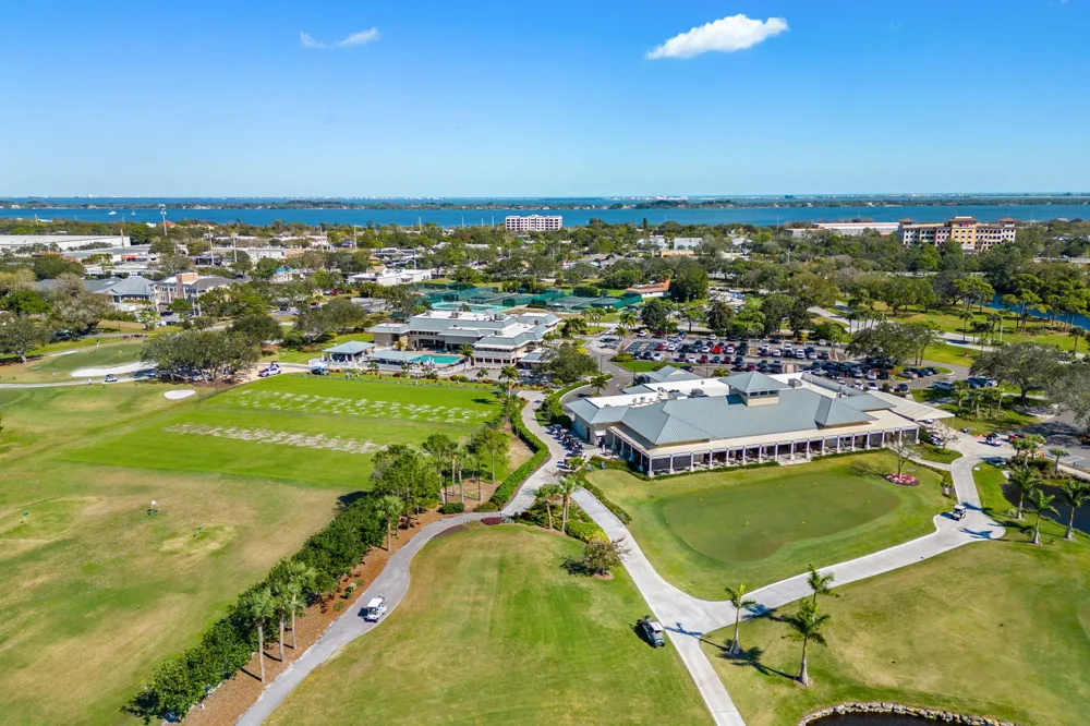 236 Country Club Drive Melbourne, FL 32940