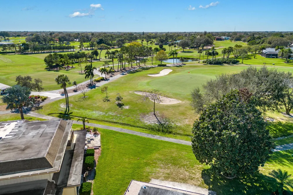 236 Country Club Drive Melbourne, FL 32940
