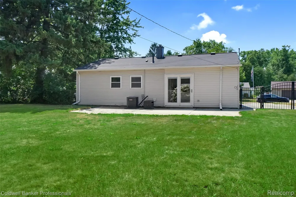 2436 Toby Road Orion Charter Township, MI 48359