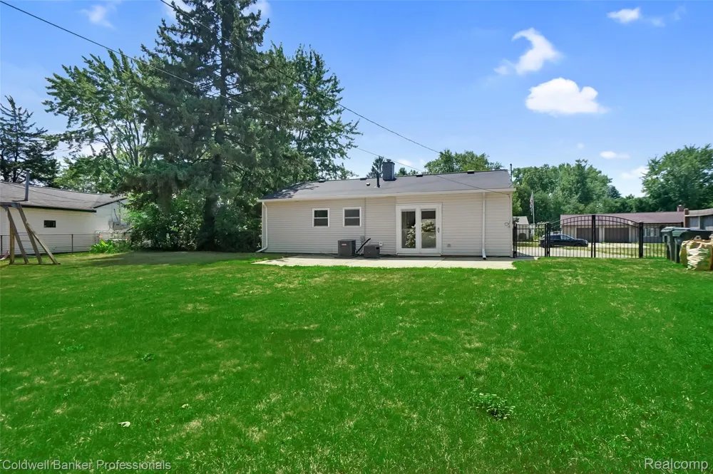 2436 Toby Road Orion Charter Township, MI 48359