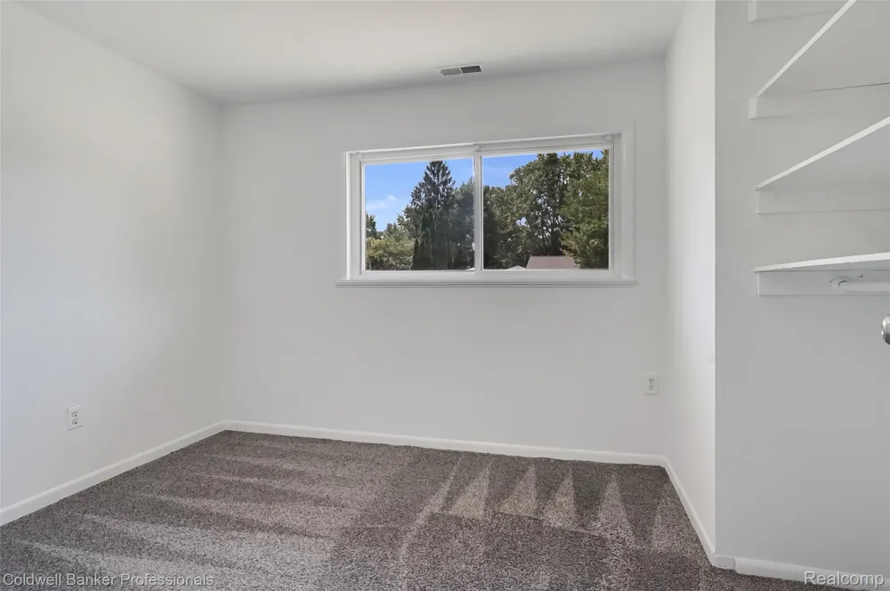 2436 Toby Road Orion Charter Township, MI 48359