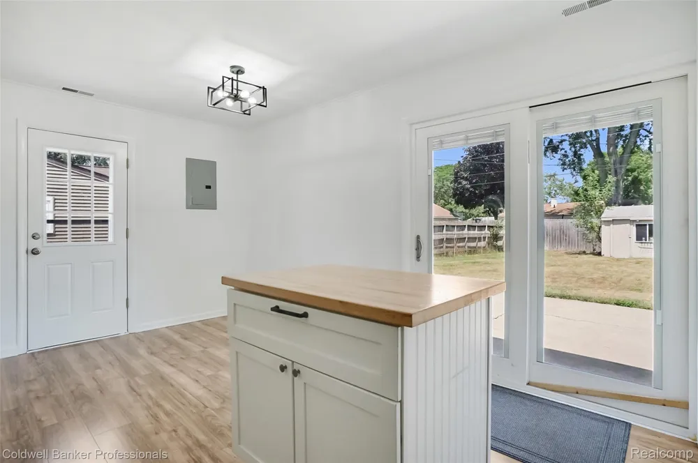 2436 Toby Road Orion Charter Township, MI 48359