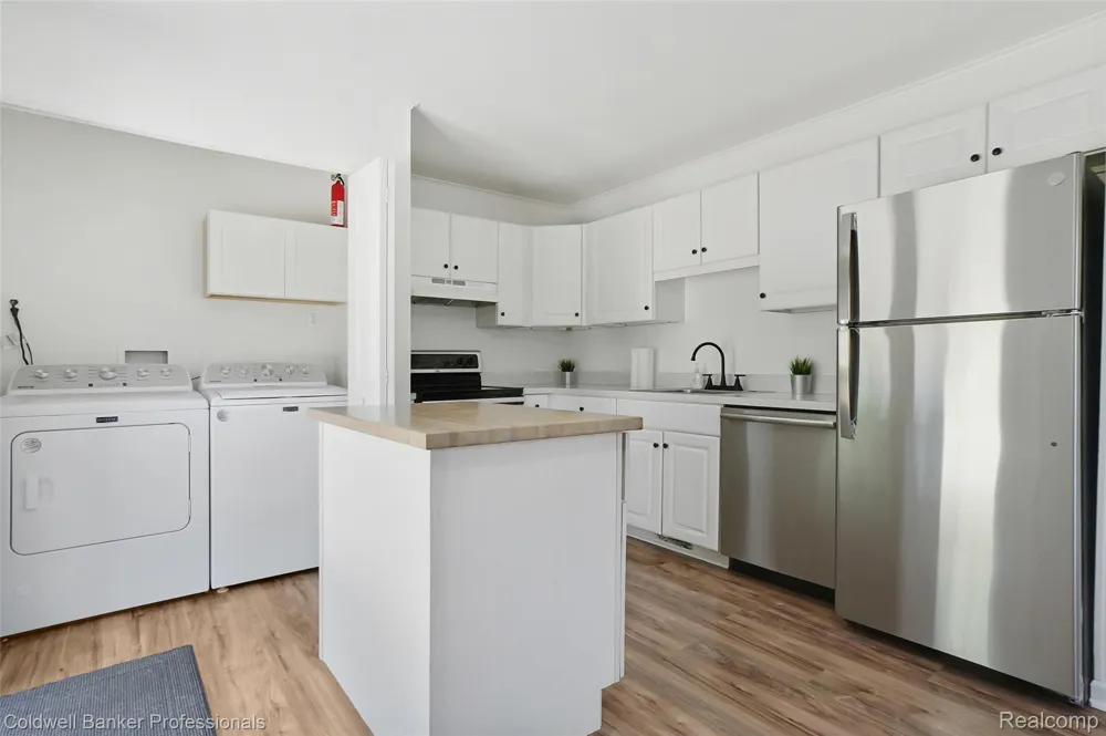 2436 Toby Road Orion Charter Township, MI 48359