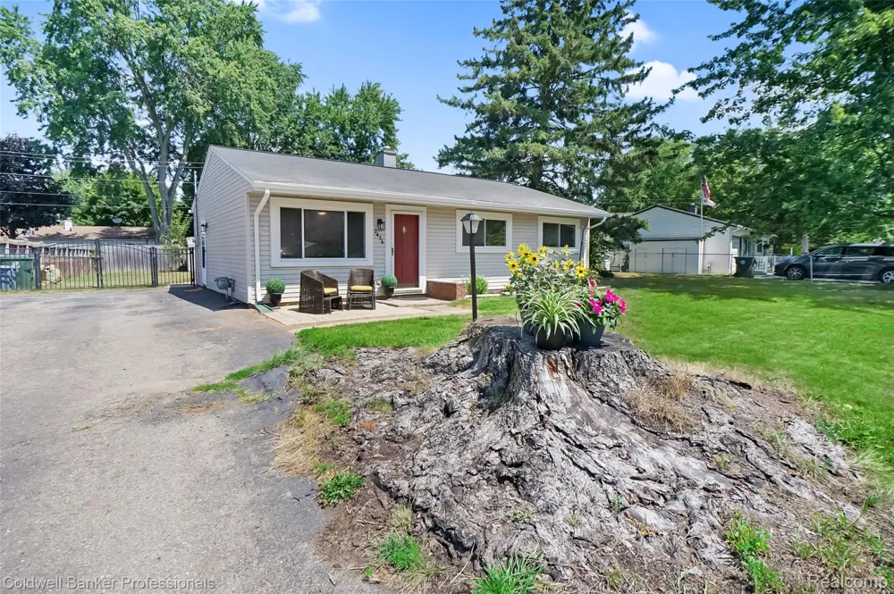 2436 Toby Road Orion Charter Township, MI 48359