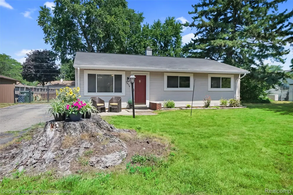 2436 Toby Road Orion Charter Township, MI 48359