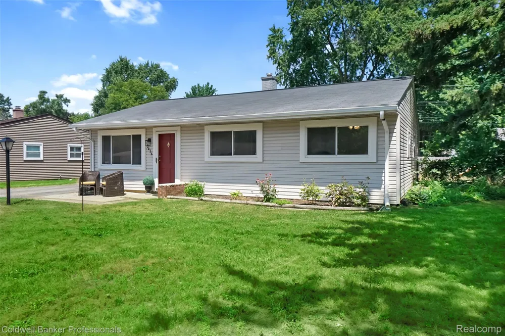 2436 Toby Road Orion Charter Township, MI 48359