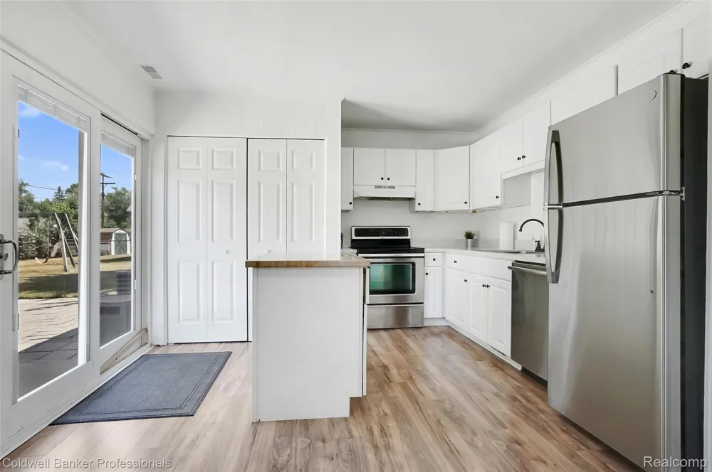 2436 Toby Road Orion Charter Township, MI 48359
