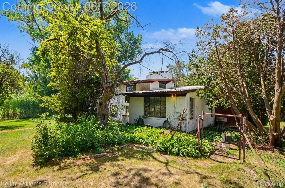 6920 Coolidge Highway Troy City, MI 48098
