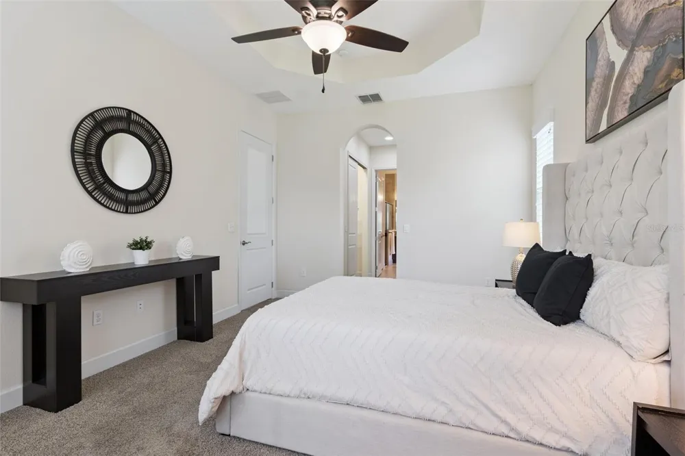 1121 GARDENSHIRE LANE Deland, FL 32724